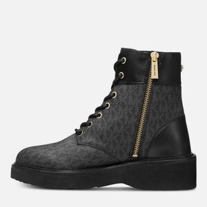 Woman's Boots MICHAEL Michael Kors Aniya Lug Combat Boot